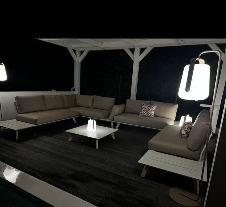 Spacieuse Villa Corossol Avec Piscine Et Jeux Exterieurs Le Gosier  Exterior foto