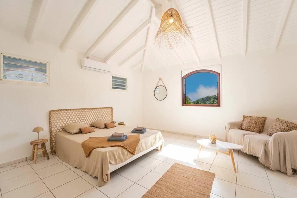 Spacieuse Villa Corossol Avec Piscine Et Jeux Exterieurs Le Gosier  Exterior foto