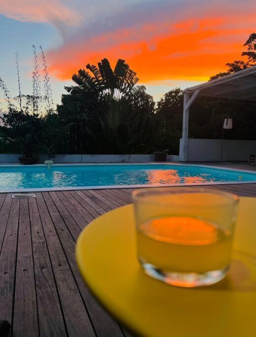 Spacieuse Villa Corossol Avec Piscine Et Jeux Exterieurs Le Gosier  Exterior foto