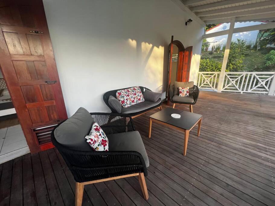 Spacieuse Villa Corossol Avec Piscine Et Jeux Exterieurs Le Gosier  Exterior foto