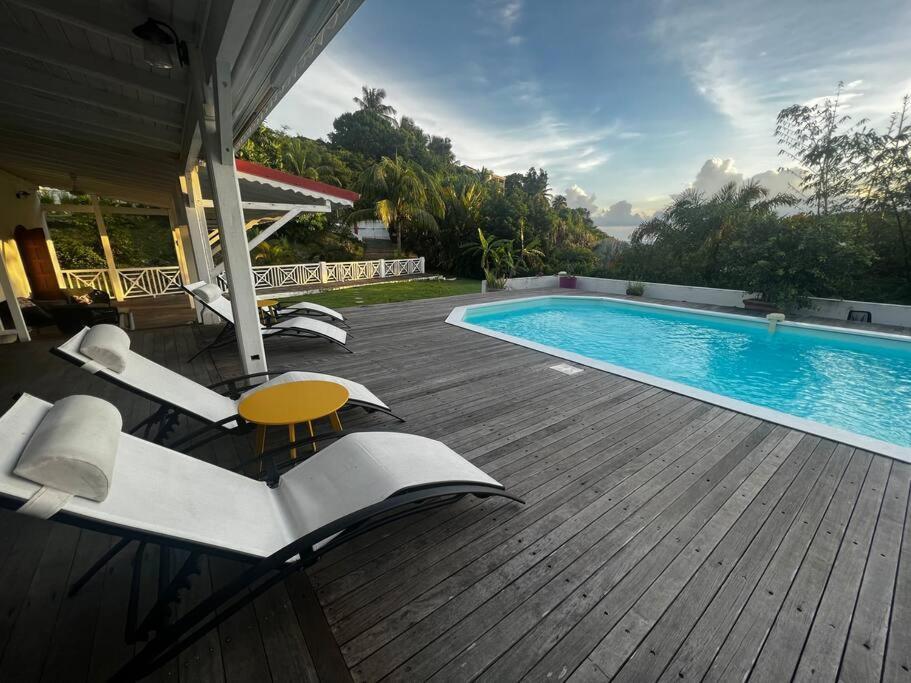 Spacieuse Villa Corossol Avec Piscine Et Jeux Exterieurs Le Gosier  Exterior foto